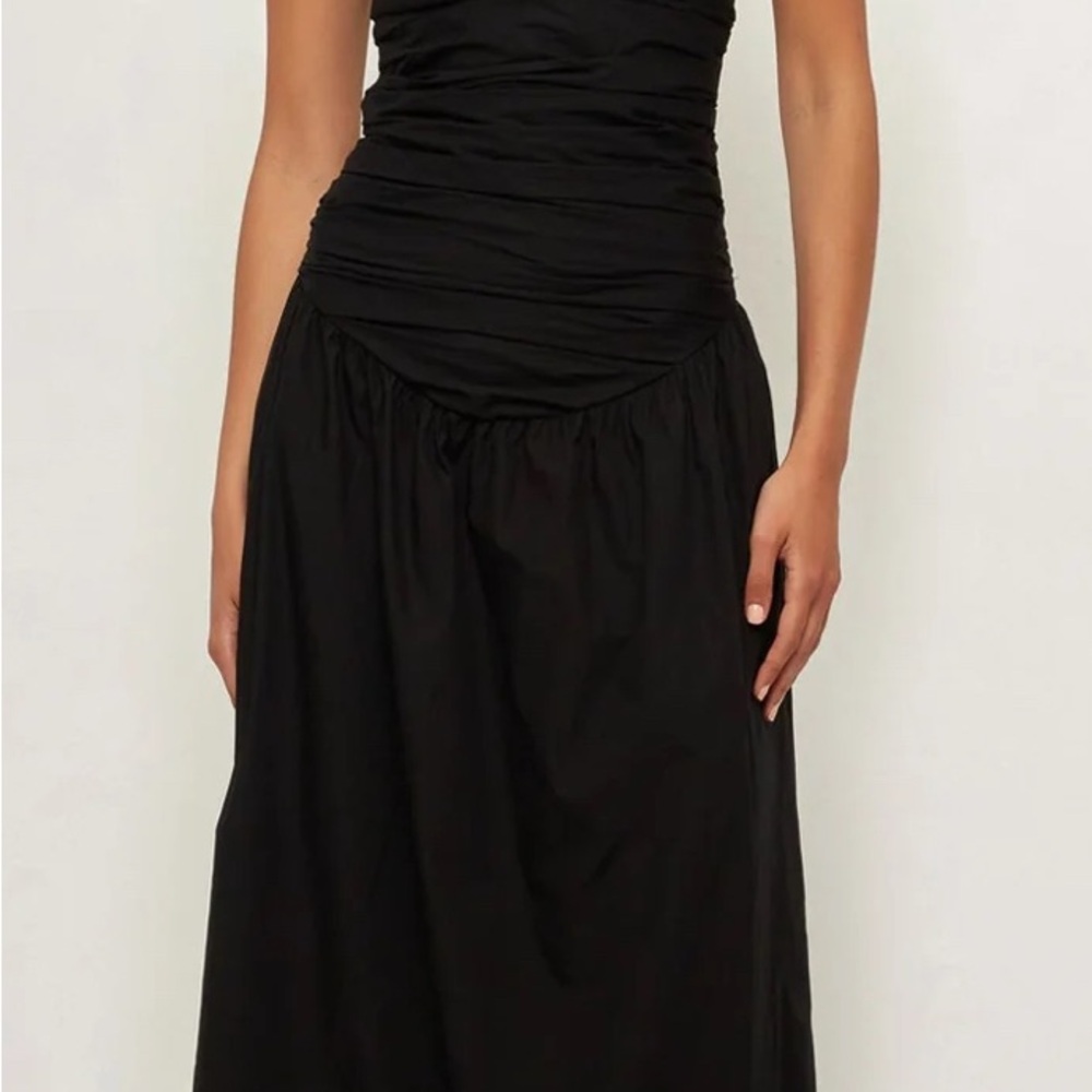 Elegant Black Ruched Dress